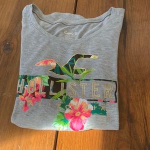 Xs girls Hollister soft t shirt